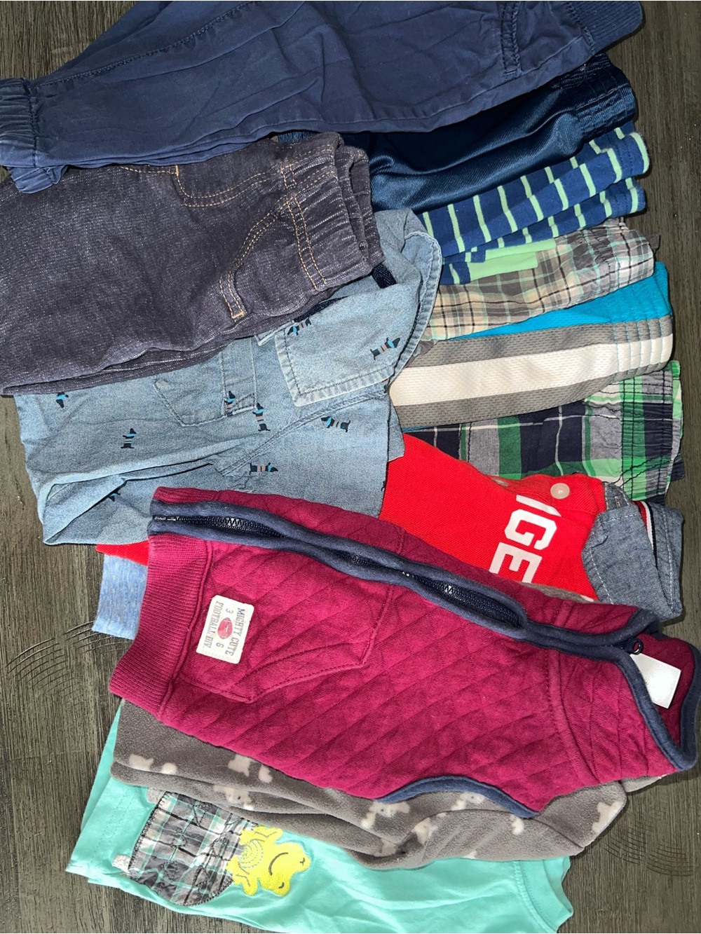 Mixed Boys' 12 month Clothing Bundle - Navy, Red, Teal, Gray & Green - Picture 6 of 6
